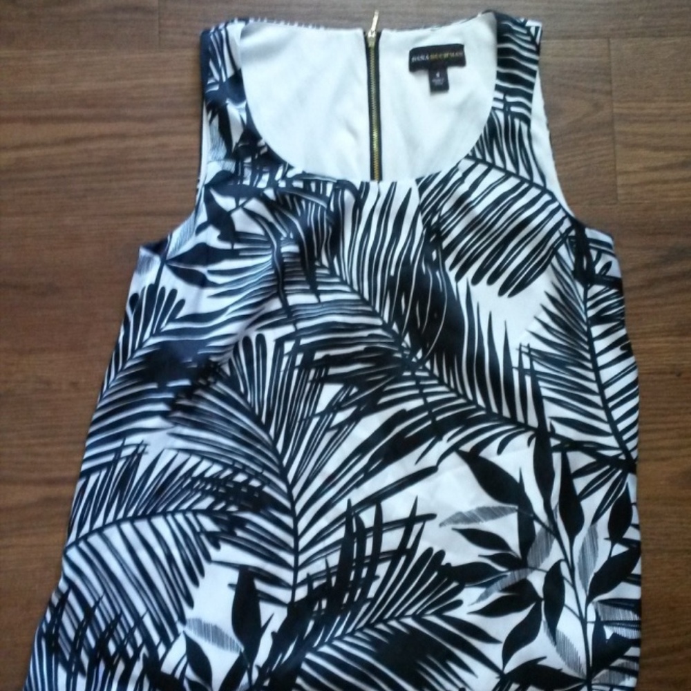 Dana Buchman palm print tank